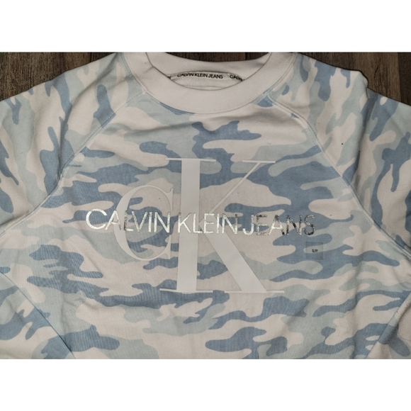 Calvin Klein Camouflage Sweater - Picture 2 of 9